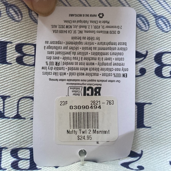 Williams Sonoma  ‘Recipe Tea Towel - Cooks Conversion’ set of 2 tea towels. - Picture 2 of 5